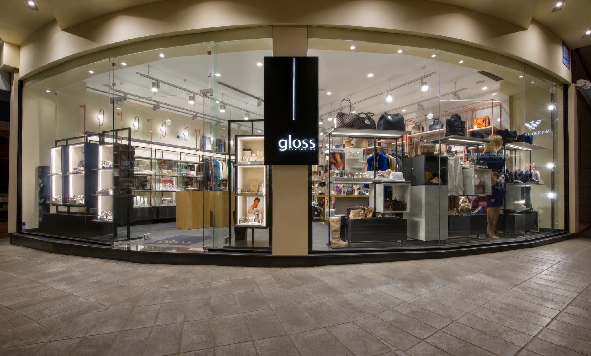 Κατάστημα Gloss Exclusive στην Παπανδρέου 1, Χανιά