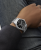 GUESS Emerson GW0976G1 Ανδρικό Ρολόι Quartz με Ασημί Μπρασελέ από Ανοξείδωτο Ατσάλι και Μαύρο Καντράν 42mm